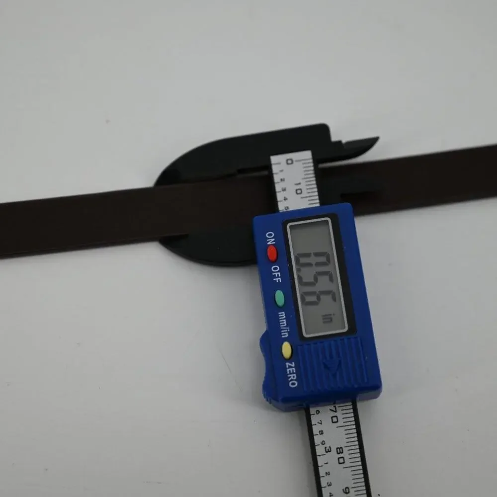 LP Blue Size L Dark Brown Faux Leather Skinny Belt Fashion Gold Tone Single